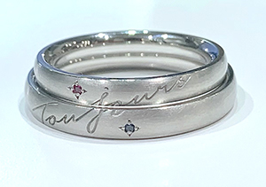 結婚指輪の刻印に何を入れる？