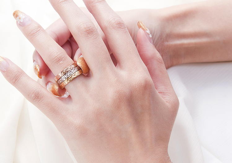 周りと被らない結婚指輪が欲しいならハワイアンジュエリーが人気！